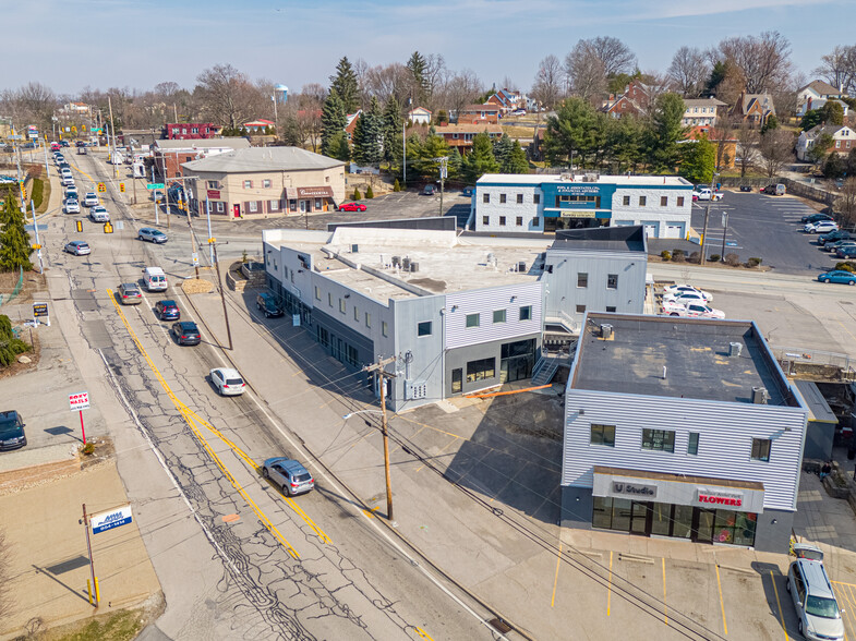 100 Broughton Rd, Bethel Park, PA en alquiler - Foto del edificio - Imagen 3 de 4