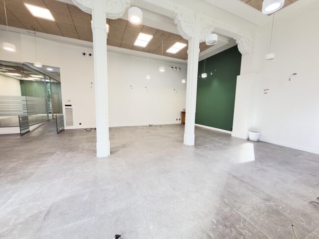 Más detalles de Calle Gran Vía de Colón, 29-29, Granada - Local en alquiler