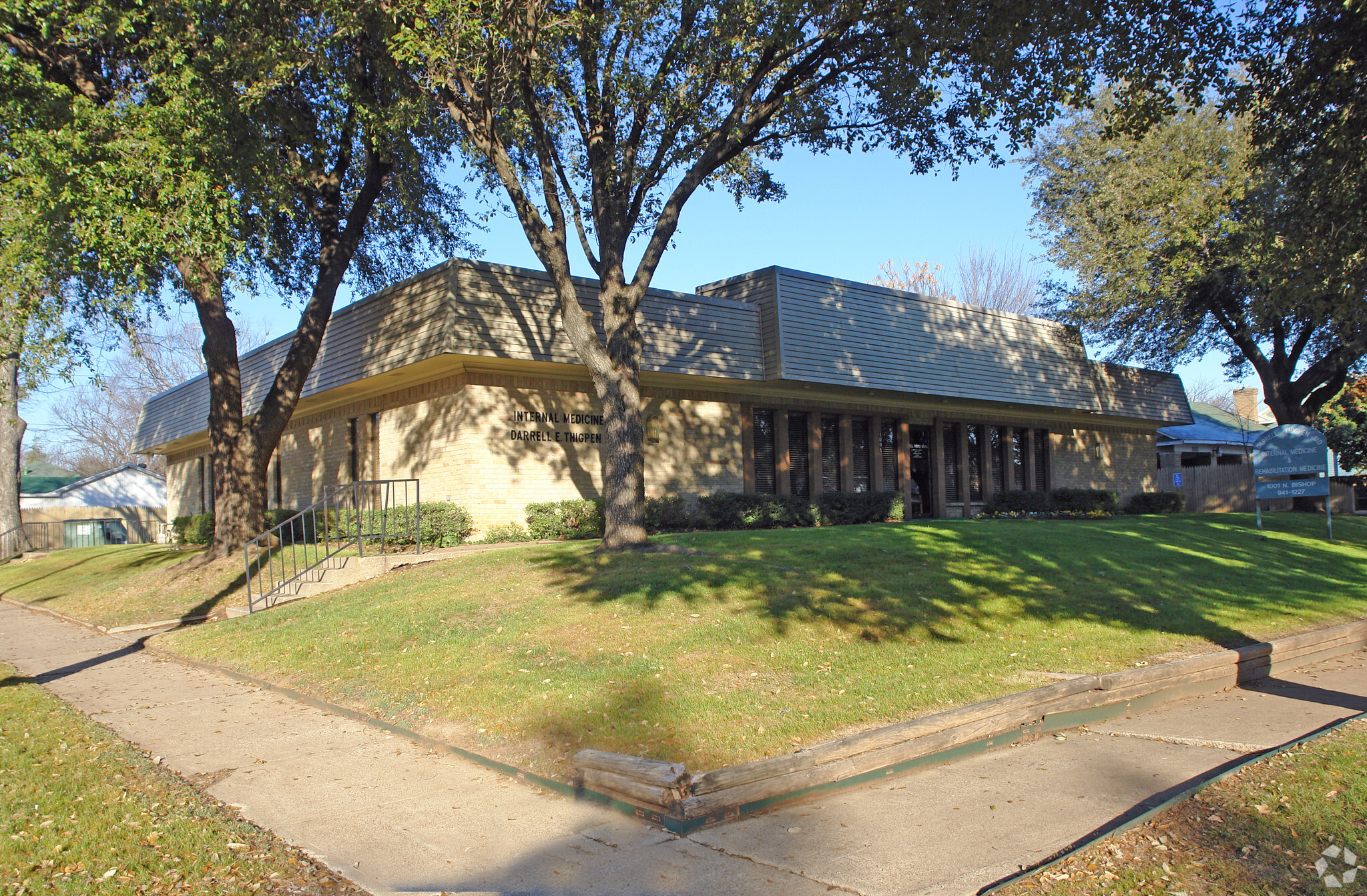 1001 N Bishop Ave, Dallas, TX en venta Foto principal- Imagen 1 de 3