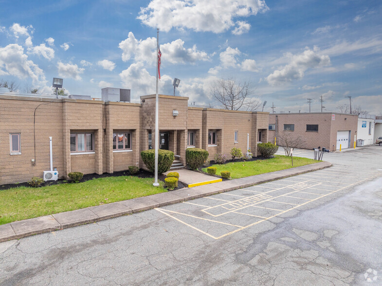 657 Union Blvd, Totowa, NJ en venta - Foto del edificio - Imagen 1 de 8