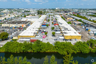 4751-4797 NW 72nd Ave, Miami, FL - vista aérea  vista de mapa - Image1