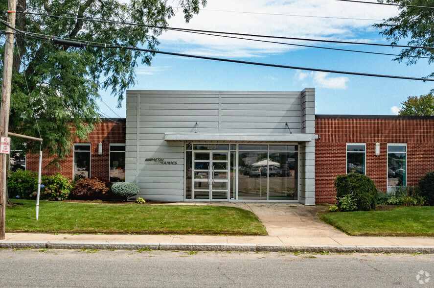 195 Dupont Dr, Providence, RI en alquiler - Foto del edificio - Imagen 2 de 12