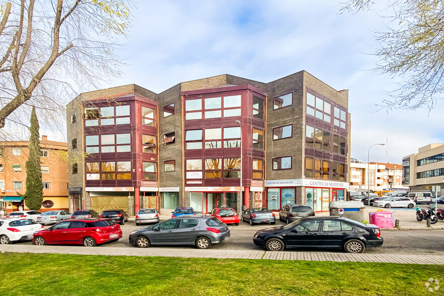 Oficinas en Majadahonda, MAD en alquiler - Foto del edificio - Imagen 2 de 4