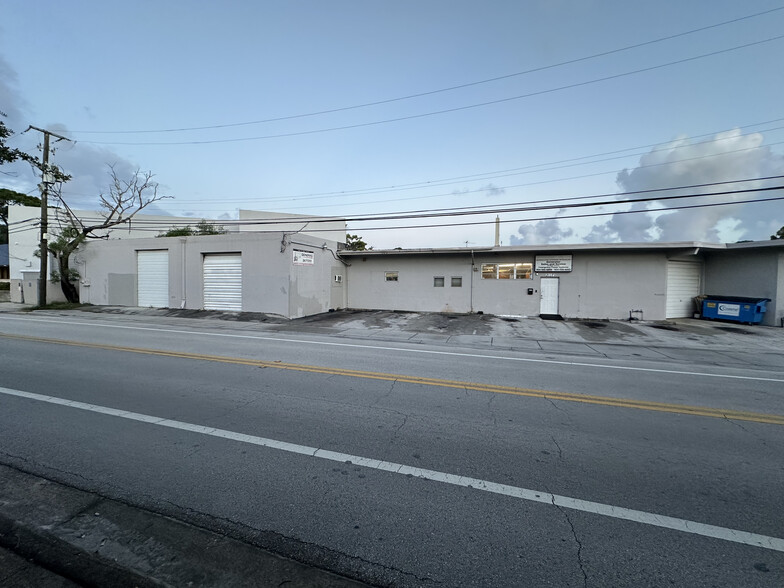 2117 N Dixie Hwy, Wilton Manors, FL en venta - Foto del edificio - Imagen 1 de 23