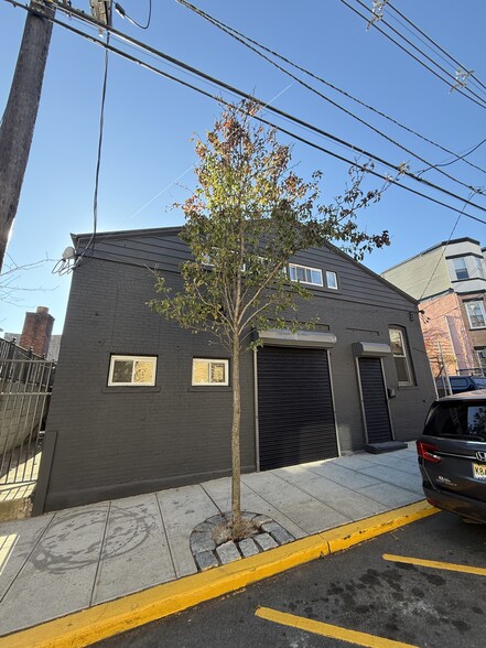 109-111 35th St, Union City, NJ en alquiler - Foto del edificio - Imagen 2 de 11