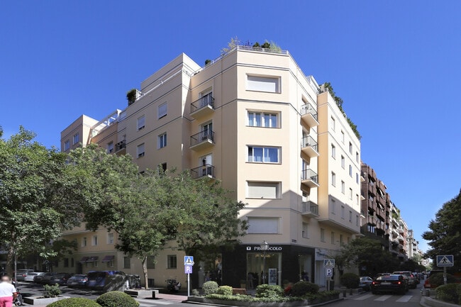 Más detalles de Calle Núñez de Balboa, 58, Madrid - Local en alquiler