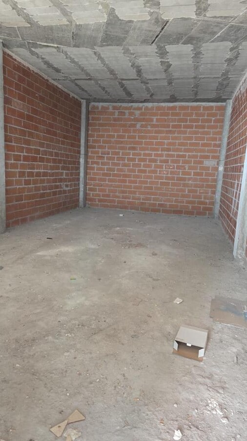 Cabanillas del Campo, GUA 19171 - Unidad Puerta 15 Local 4.7 -  - Foto del interior - Image 2 of 5