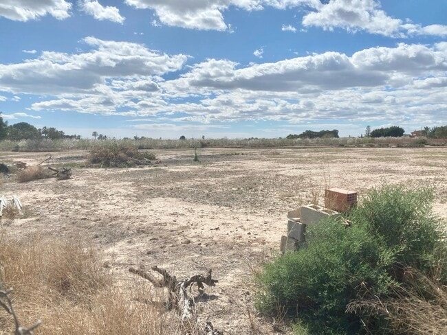 Más detalles de Terreno en alquiler