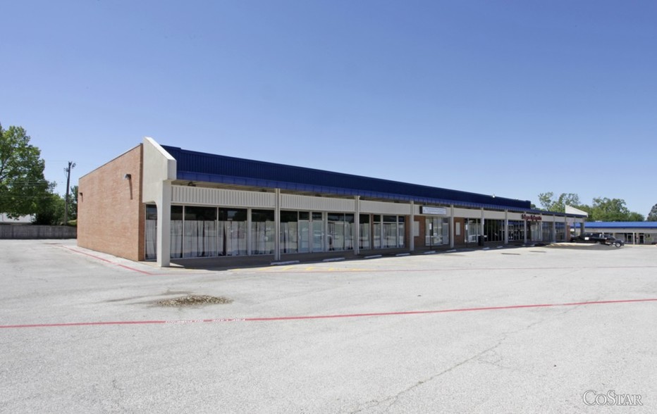 401-463 W Bedford Euless Rd, Hurst, TX en alquiler - Foto del edificio - Imagen 1 de 4