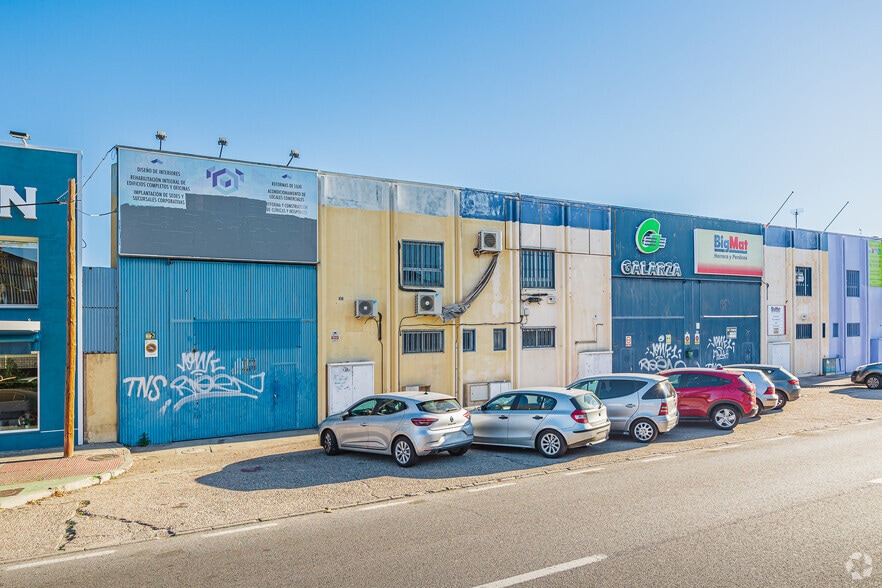 Carretera de Loeches, 67, Torrejón de Ardoz, Madrid en venta - Foto del edificio - Imagen 3 de 3