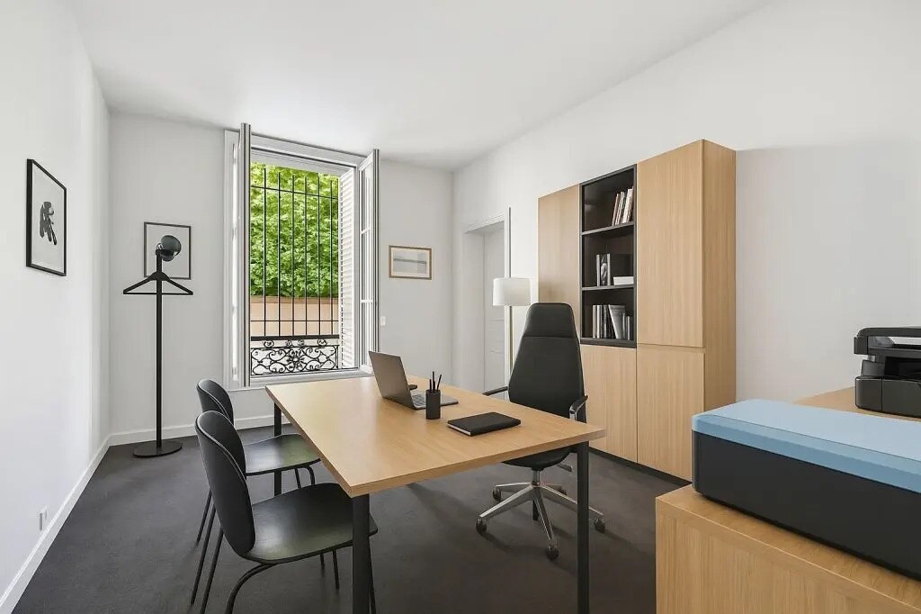 11 Rue Chateaubriand, Paris en venta Foto del interior- Imagen 1 de 5