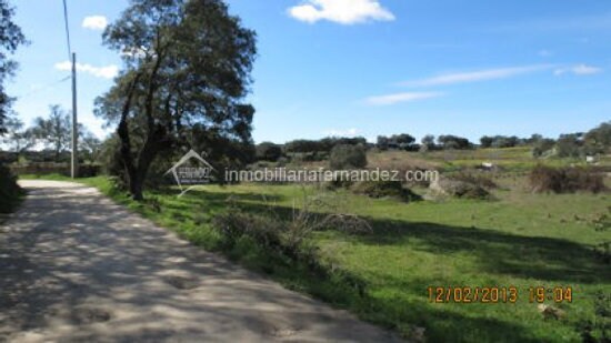 Terreno en Cáceres en venta - Foto del edificio - Imagen 2 de 22