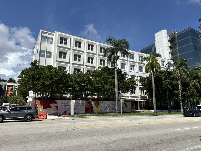 3000 Biscayne Blvd, Miami, FL en alquiler - Foto del edificio - Imagen 2 de 15