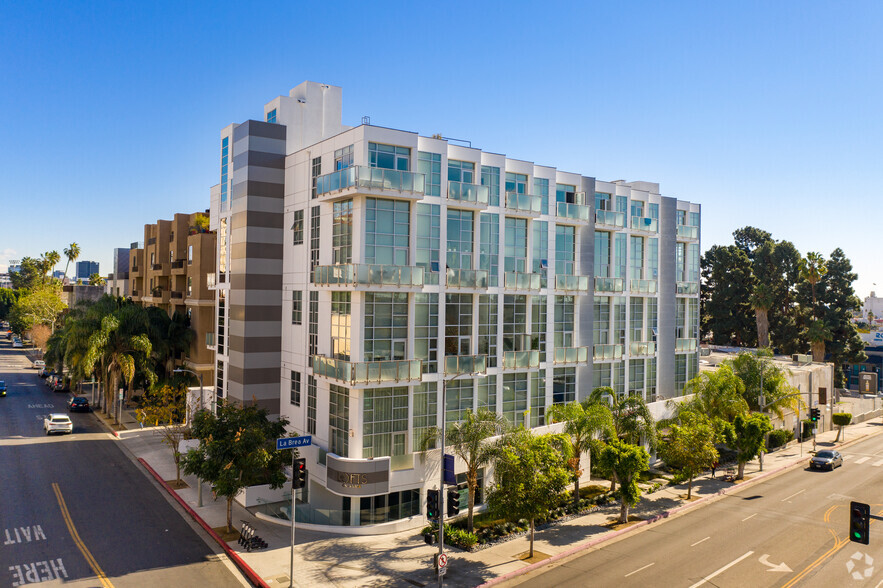 1616 N La Brea Ave, Los Angeles, CA en alquiler - Foto del edificio - Imagen 1 de 7