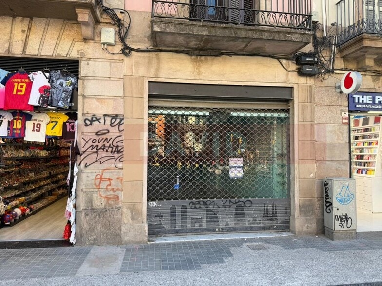 Local en Barcelona, Barcelona en alquiler - Foto del edificio - Imagen 2 de 2