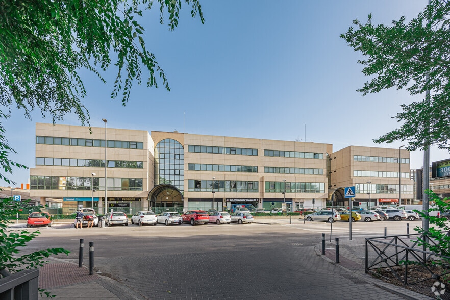 Avenida de la Industria, 6-8, Alcobendas, Madrid en alquiler - Foto del edificio - Imagen 2 de 3