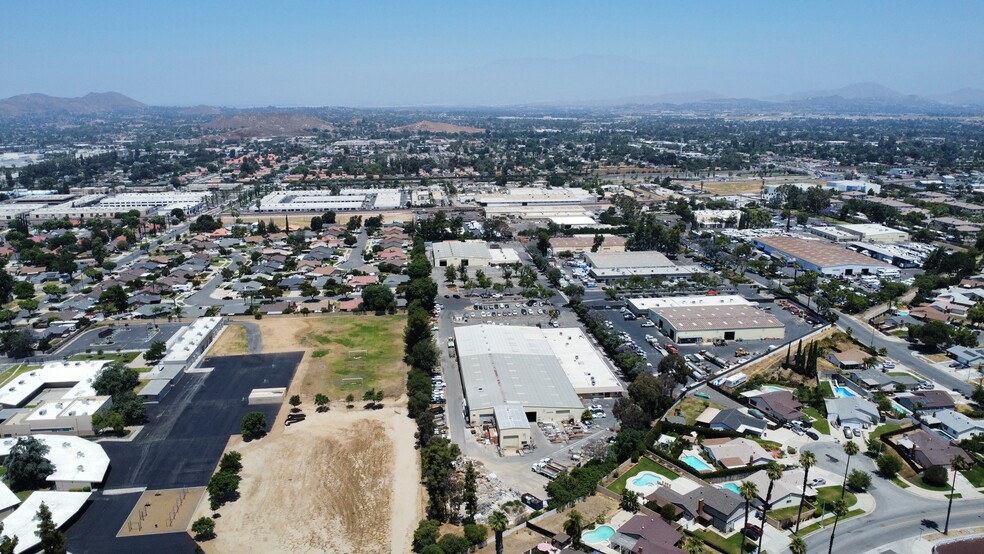 2970 Myers St, Riverside, CA en alquiler - Foto del edificio - Imagen 2 de 6