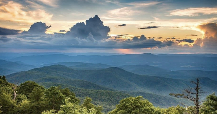 Little Washington Rappahannock County, Washington, VA en venta - Foto del edificio - Imagen 1 de 52