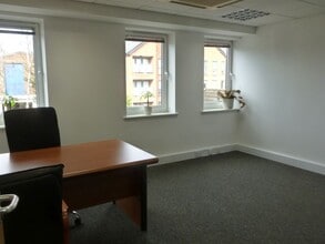 230 High St, Potters Bar en venta Foto del interior- Imagen 2 de 3