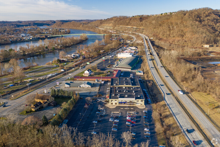 2585 Freeport Rd, Pittsburgh, PA en alquiler - Vista aérea - Imagen 3 de 3