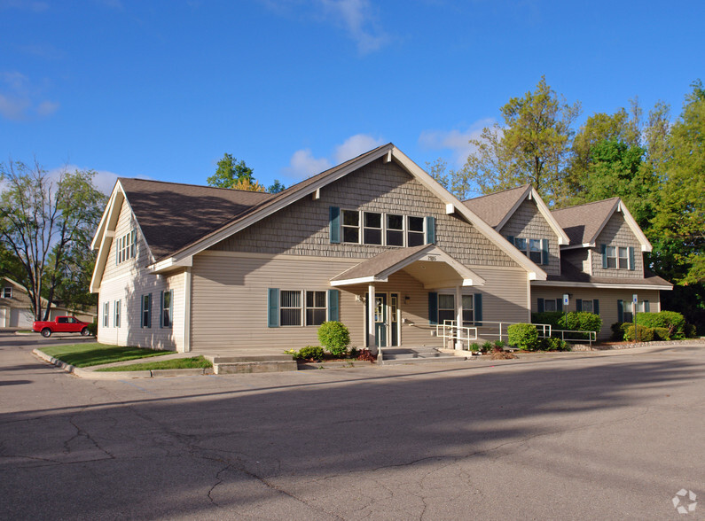 2805 Pontiac Lake Rd, Waterford, MI en venta - Foto del edificio - Imagen 2 de 4