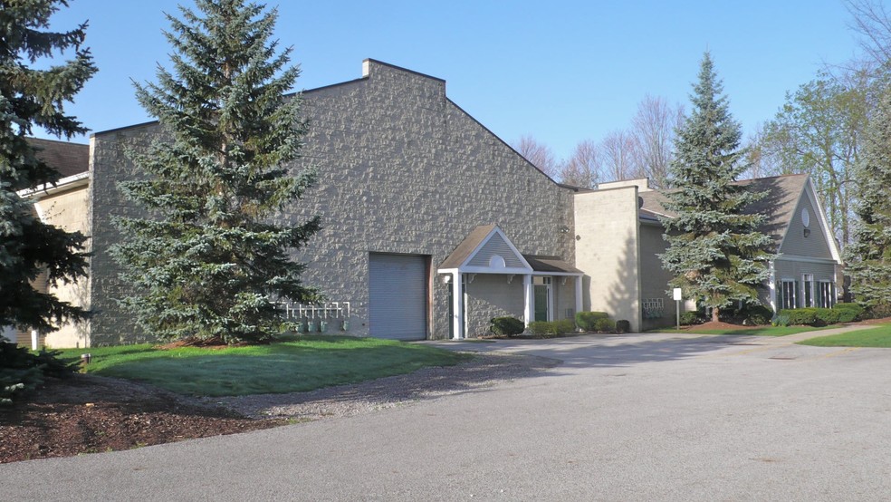 7207 Chagrin Rd, Chagrin Falls, OH en venta - Foto del edificio - Imagen 2 de 9