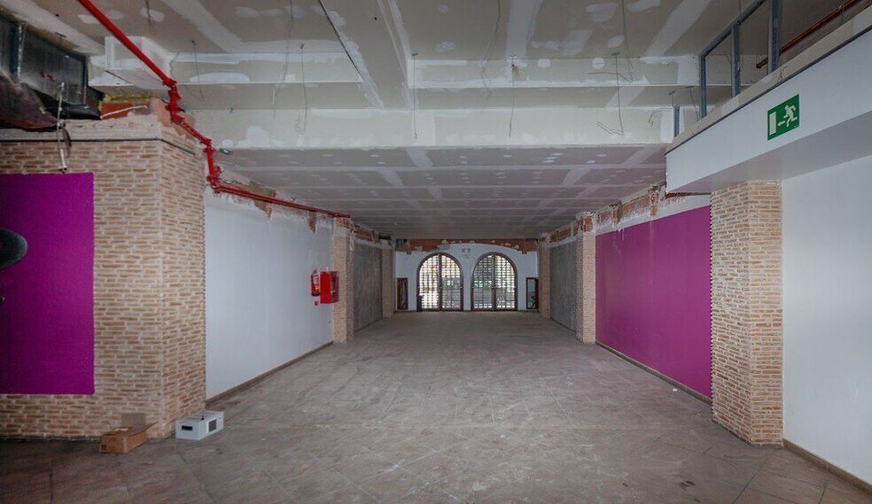 Local en Buñol, Valencia en venta - Foto del interior - Imagen 3 de 30