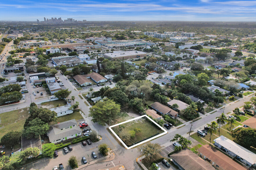 3361 NE 11th Ave, Oakland Park, FL en venta - Foto del edificio - Imagen 3 de 8