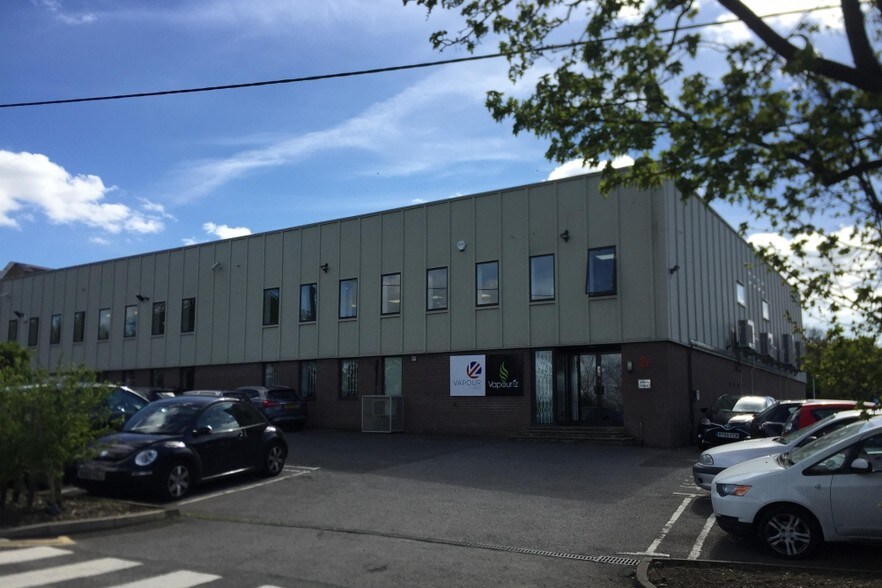 Merrow Ln, Guildford en venta - Foto principal - Imagen 1 de 7