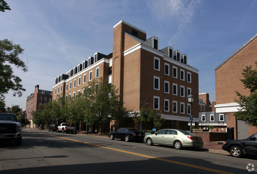 123 N Pitt St, Alexandria, VA en alquiler - Foto del edificio - Imagen 3 de 10