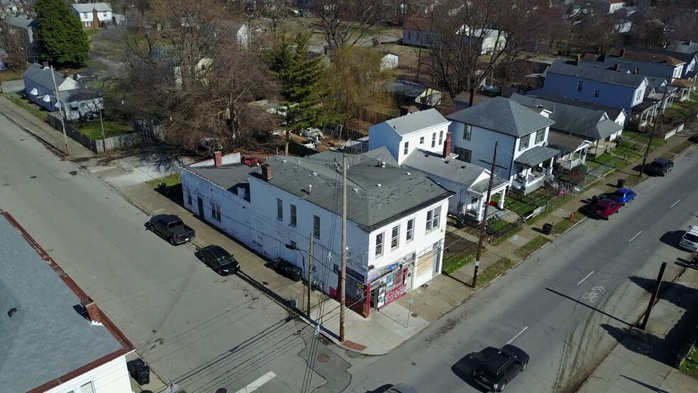 2747 Bank St, Louisville, KY en venta - Vídeo de anuncio comercial - Imagen 2 de 7