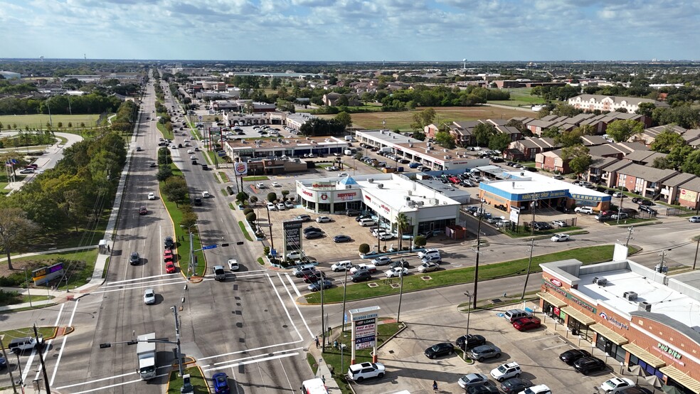 11900 Bellaire Blvd, Houston, TX en alquiler - Foto del edificio - Imagen 1 de 8