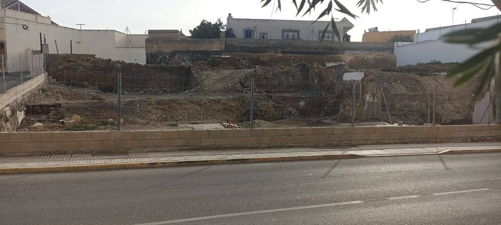 Avenida Ricardo Fábrega, 38, Tabernas, Almería en venta - Foto del edificio - Imagen 1 de 15