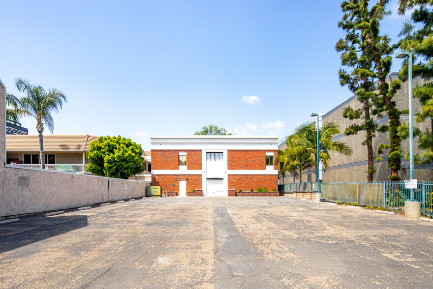 1940 E 17th St, Santa Ana, CA en venta - Foto del edificio - Imagen 3 de 24