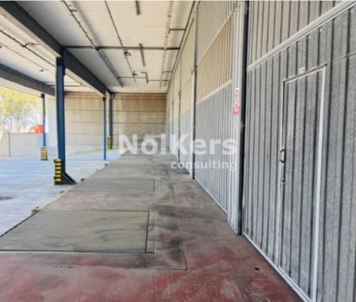 Nave en El Prat de Llobregat, Barcelona en alquiler - Foto del edificio - Imagen 3 de 3