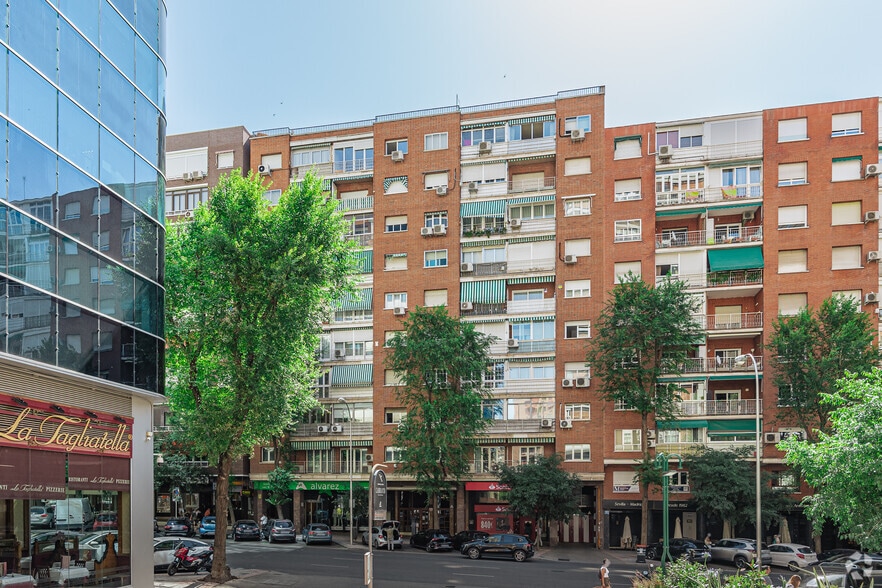 Calle Capitán Haya, 60, Madrid, Madrid en alquiler - Foto del edificio - Imagen 3 de 4