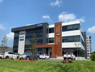 Más detalles de 794 Boul Du Cure-Labelle, Blainville, QC - Oficina/Clínica, local en alquiler