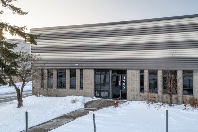 Más detalles de 1875-1905 Boul Lionel-Bertrand, Boisbriand, QC - Oficina, flex en alquiler