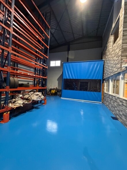 Nave en Yuncler, Toledo en venta - Foto del edificio - Imagen 2 de 15