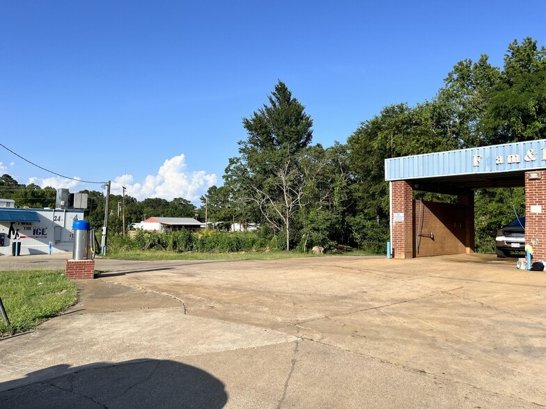 1109 S Commerce St, Overton, TX en venta - Foto del edificio - Imagen 3 de 4