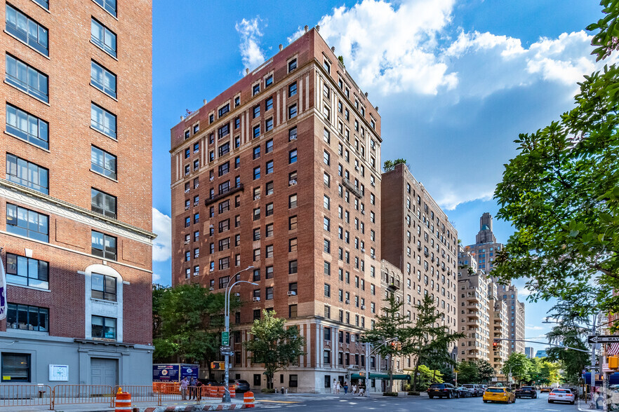 33 Fifth Ave, New York, NY en alquiler - Foto del edificio - Imagen 2 de 4