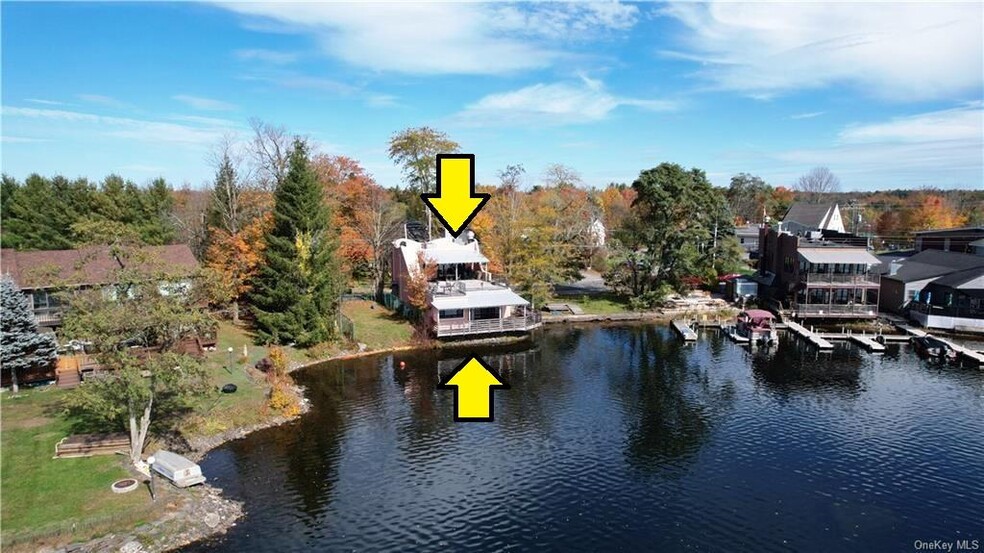 13 Horseshoe Lake Rd, Kauneonga Lake, NY en venta - Vista aérea - Imagen 1 de 39