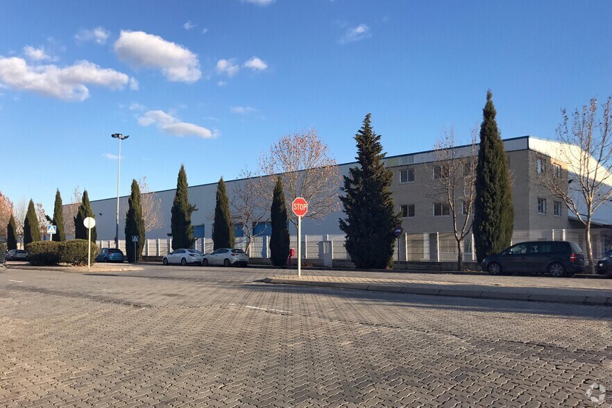 Avenida de Europa, 6, Coslada, Madrid en alquiler - Foto del edificio - Imagen 2 de 6