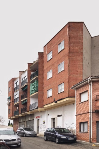 Más detalles de Calle Amor de Dios, 6, Loeches - Edificio residencial​ en venta