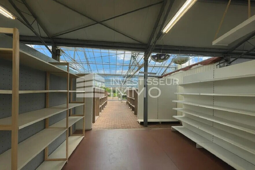 Local en Nemours en venta - Foto del edificio - Imagen 3 de 4