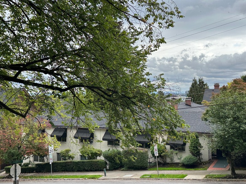 800 NW 25th Ave, Portland, OR en venta - Foto del edificio - Imagen 2 de 14