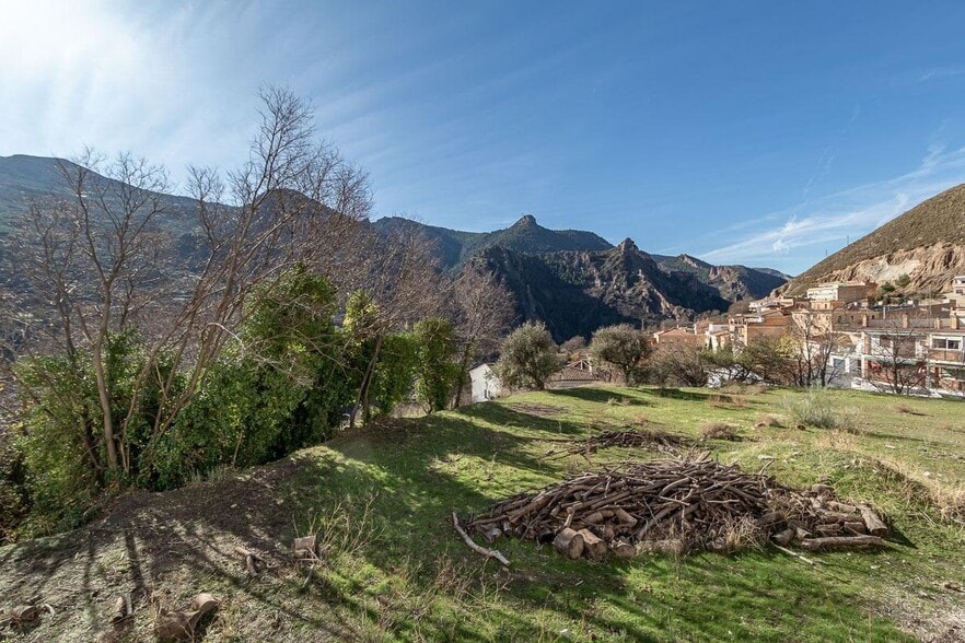 Terreno en Güéjar Sierra en venta - Vista aérea - Imagen 3 de 11