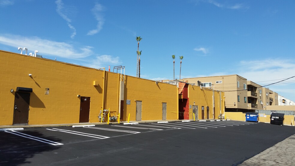 6100 Reseda Blvd, Reseda, CA en alquiler - Otros - Imagen 2 de 5