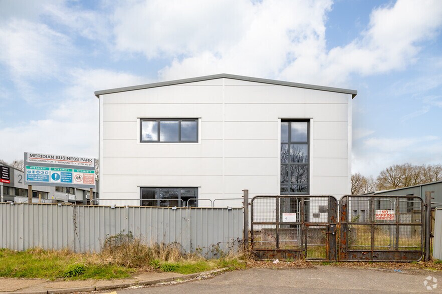 Fishponds Rd, Wokingham en venta - Foto del edificio - Imagen 2 de 6