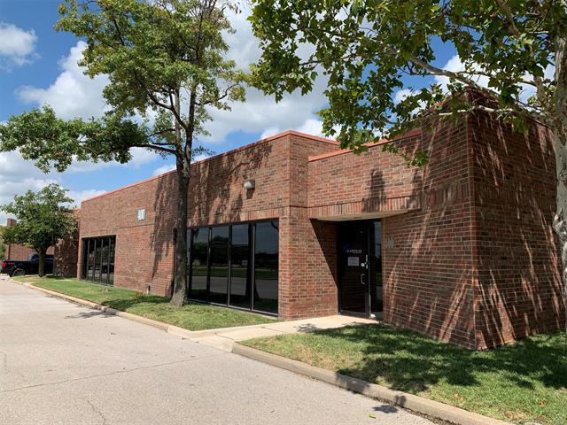 7100 N Classen Blvd, Oklahoma City, OK en venta - Foto del edificio - Imagen 2 de 8